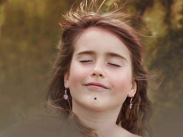 থুতনিতে তিল 