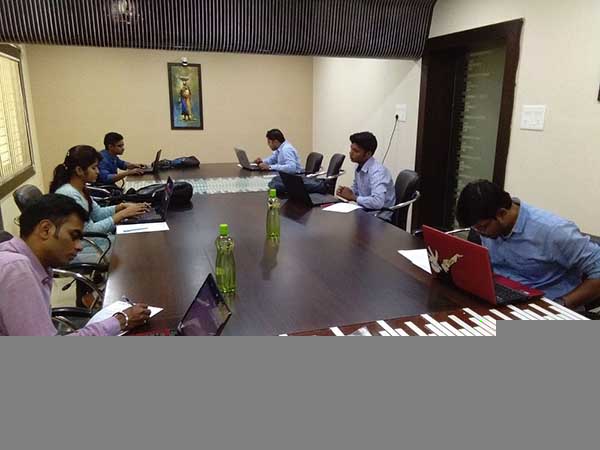 অনেকক্ষণ বসে থাকা অনেকক্ষণ বসে থাকা