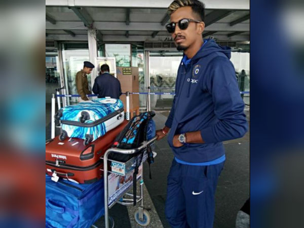 এবারের মতো বিশ্বকাপ ক্রিকেটে স্বপ্নভঙ্গ এই বাঙালির, ভারাক্রান্ত হৃদয়ে ফিরছেন ঘরে এবারের মতো বিশ্বকাপ ক্রিকেটে স্বপ্নভঙ্গ এই বাঙালির, ভারাক্রান্ত হৃদয়ে ফিরছেন ঘরে