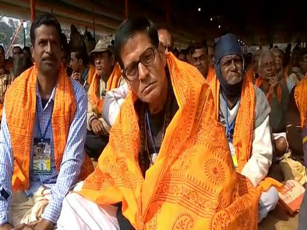 অনুব্রত-র পুরোহিত সম্মেলনে যোগ দিয়েও, আন্দোলনে নামার হুমকি পুরোহিতদের একাংশের