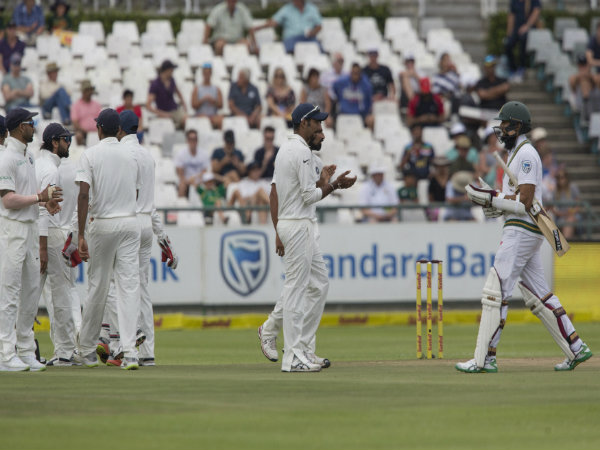অতীতের পরম্পরা বজায় রেখে বিদেশের মাটিতে সিরিজের প্রথম টেস্ট যথারীতি হেরে শুরু করল ভারত