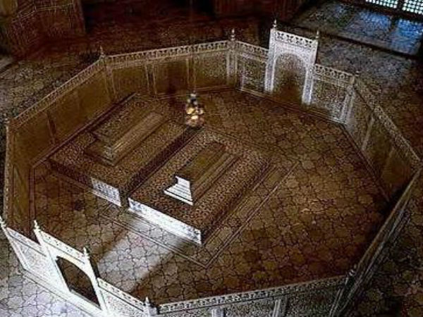 ফের বিতর্কে তাজমহল, এএসআই-এর নির্দেশের পর মোদীর মন্ত্রীর পাল্টা নির্দেশ, কেন এমন হল ফের বিতর্কে তাজমহল, এএসআই-এর নির্দেশের পর মোদীর মন্ত্রীর পাল্টা নির্দেশ, কেন এমন হল