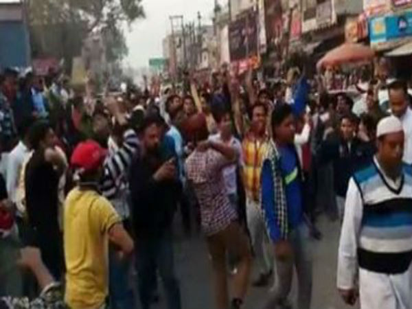  যোগীর রাজ্যে পাকিস্তান জিন্দাবাদ স্লোগানের অভিযোগ