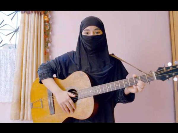 বক্স অফিসে ধামাকা