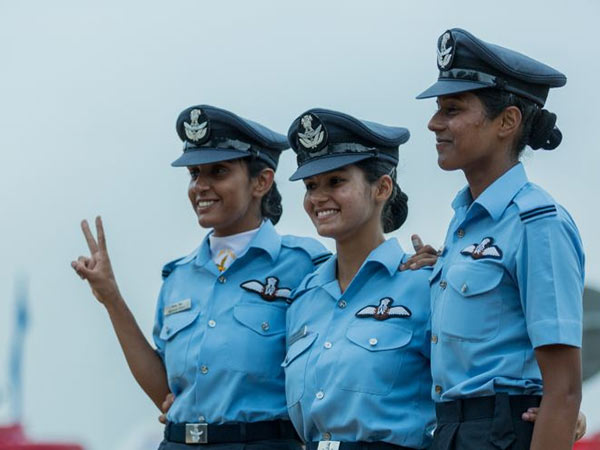 অবসর সময়ে কী করেন তিনি? 