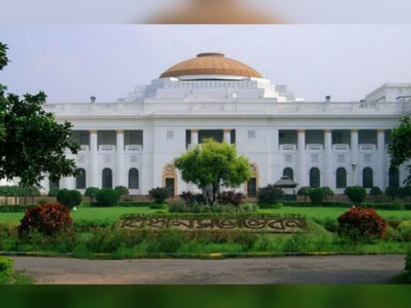 রাজ্যের মহা ধামাকা ‘অফার’, প্রবীণদের অধিকার রক্ষায় কর ছাড় মমতার সরকারের রাজ্যের মহা ধামাকা ‘অফার’, প্রবীণদের অধিকার রক্ষায় কর ছাড় মমতার সরকারের