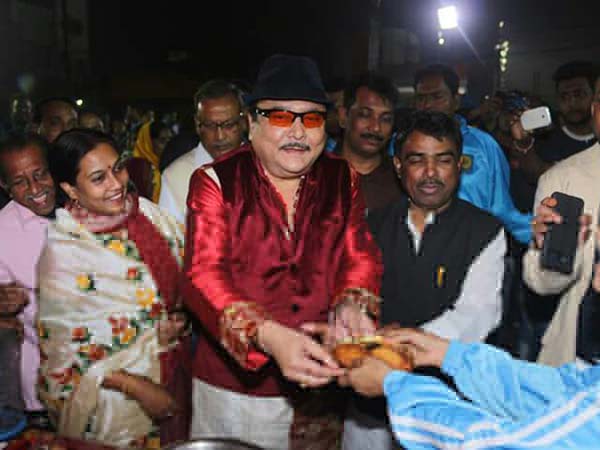 কলকাতার থেকেও উচ্চাসনে সোনারপুর! স্পোর্টস কার্নিভালে ফিরদৌসীদের ভূয়সী প্রশংসায় মদন