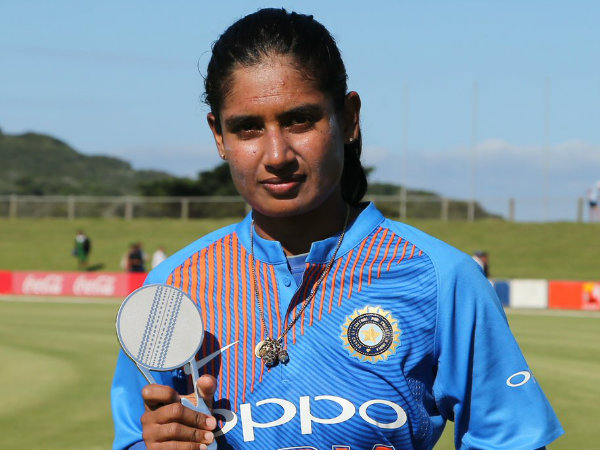 মিতালি রাজ অনবদ্য ৬২ রান করেন