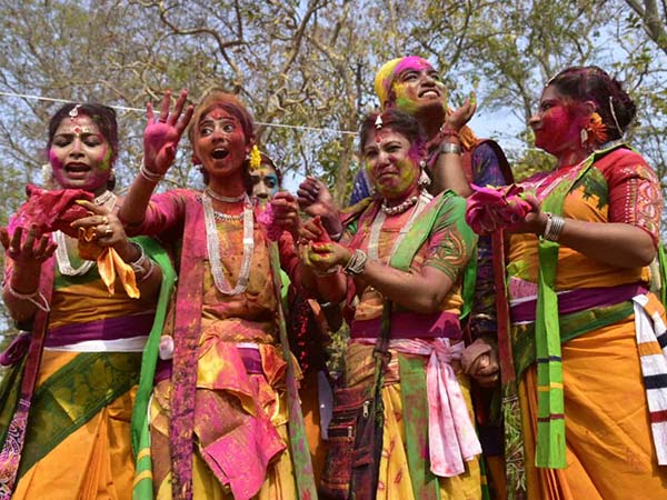 বিচিত্র সাজ-সজ্জার আবিষ্কার বিচিত্র সাজ-সজ্জার আবিষ্কার