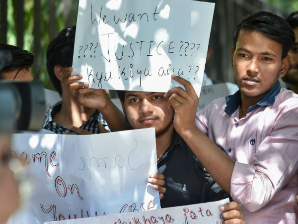 ৩০ জনকে জিজ্ঞাসাবাদ 
