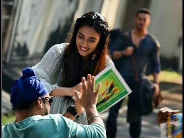 অভিনয় অভিনয়