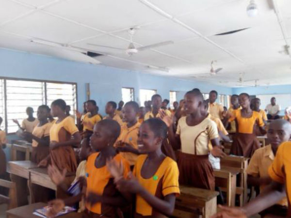 খুশি সকলে খুশি সকলে