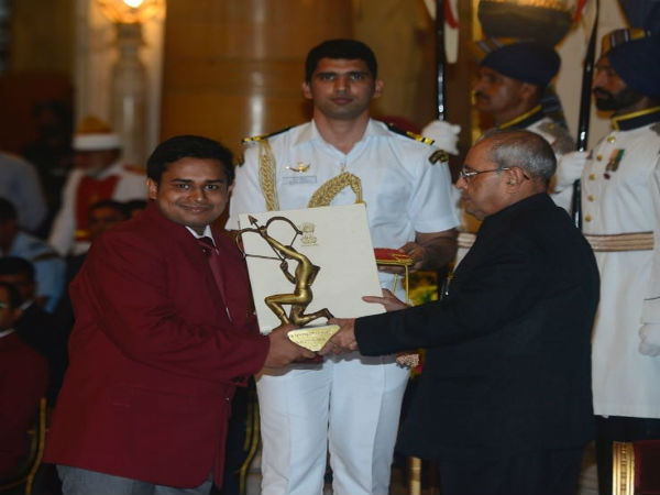 ধর্ষণের দায়ে অভিযুক্ত টেবল টেনিস তারকা সৌম্যজিৎ ঘোষ