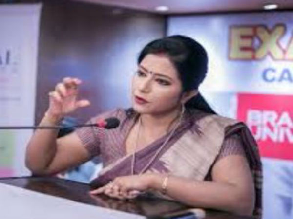 কে এই বৈশালী, শোভনের সঙ্গে কী তাঁর সম্পর্ক কে এই বৈশালী, শোভনের সঙ্গে কী তাঁর সম্পর্ক