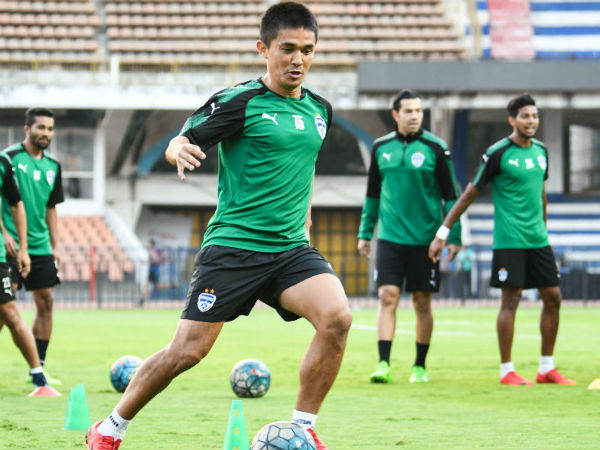 কলকাতাকে দুয়ো বেঙ্গালুরুর, আইএসএল ফাইনাল টাটা করে দিল যুবভারতীকে কলকাতাকে দুয়ো বেঙ্গালুরুর, আইএসএল ফাইনাল টাটা করে দিল যুবভারতীকে
