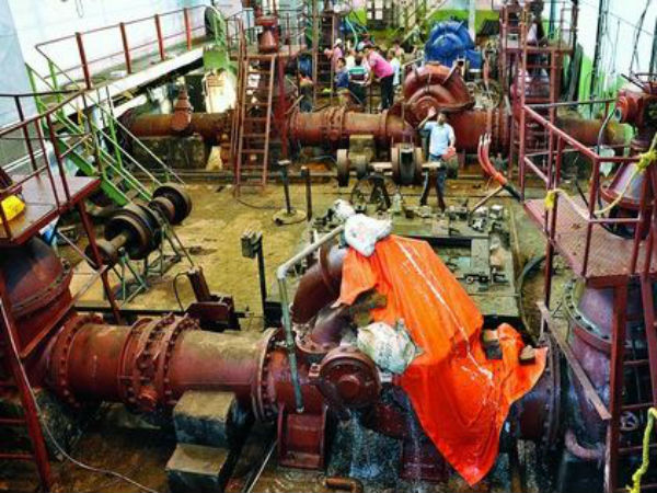 জল সংকট অব্যাহত, সমস্যা মিটবে কবে, কী বলছেন মেয়র জল সংকট অব্যাহত, সমস্যা মিটবে কবে, কী বলছেন মেয়র