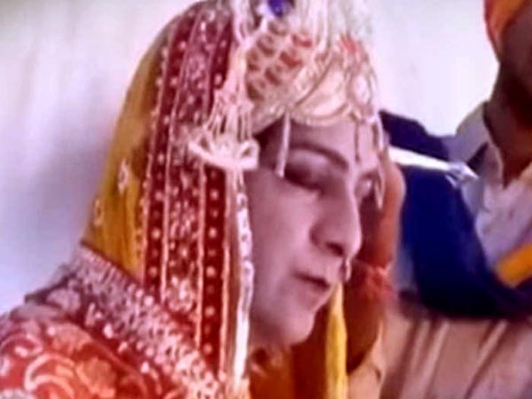  আত্মহত্যায় প্ররোচনা 