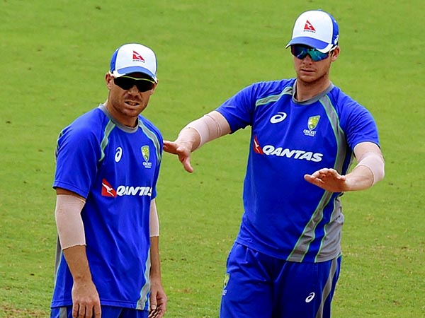 সম্মান নয়, ট্যাঁকের কড়িও ভালোই গচ্ছা যাচ্ছে স্মিথ - ওয়ার্নারের সম্মান নয়, ট্যাঁকের কড়িও ভালোই গচ্ছা যাচ্ছে স্মিথ - ওয়ার্নারের