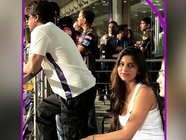 নীতেশর ছোবল খেয়ে শিক্ষা নিয়েছিলেন শাহরুখ, তাই ভুল করেননি নীতেশর ছোবল খেয়ে শিক্ষা নিয়েছিলেন শাহরুখ, তাই ভুল করেননি