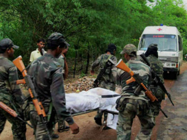 ফের সীমান্তে পাক হামলা, শহিদ ১ জন জওয়ান, আহত ৪ জন ফের সীমান্তে পাক হামলা, শহিদ ১ জন জওয়ান, আহত ৪ জন