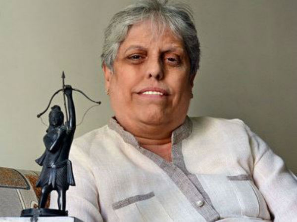 লাইফটাইম অ্যাচিভমেন্ট অ্যাওয়ার্ড নিতে অস্বীকার ডায়নার