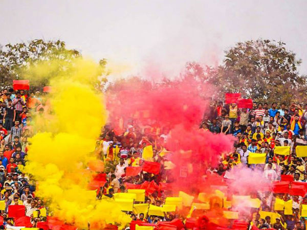 সন্ধে নামতেই কলিঙ্গে জ্বলে উঠল লাল-হলুদ মশাল, রালতের লক্ষ্যভেদে সেমিতে ইস্টবেঙ্গল সন্ধে নামতেই কলিঙ্গে জ্বলে উঠল লাল-হলুদ মশাল, রালতের লক্ষ্যভেদে সেমিতে ইস্টবেঙ্গল