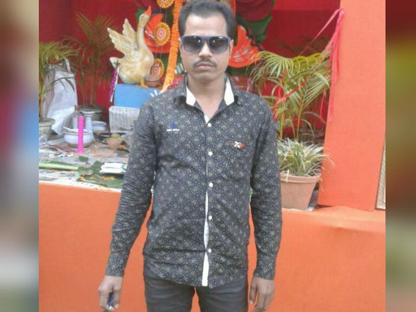 রাস্তায় দাঁড়িয়ে আছে উন্নয়ন বিতর্কের মাঝেই ভ্যানিস ৫ প্রার্থী! ই-মেল মনোনয়নে নয়া খোলসার জল্পনা 