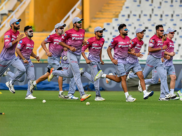 লাস্ট বয় দিল্লিকে হারিয়ে উপরে ওঠার লড়াইয়ে রাজস্থান, কার পাল্লা ভারী, পড়ুন প্রিভিউ 