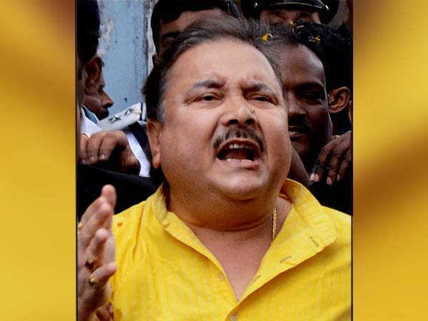 বিজেপিকে নিশানায় মদনকে ‘কাঠগড়া’য় তুললেন অভিষেক বিজেপিকে নিশানায় মদনকে ‘কাঠগড়া’য় তুললেন অভিষেক