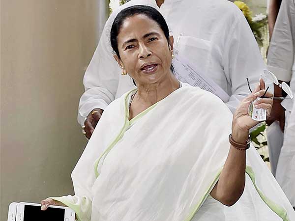 জোড়া উড়ালপুলে গতিময় হবে শহর কলকাতা, মমতার উদ্যোগে উত্তরের বিভীষিকামুক্তি জোড়া উড়ালপুলে গতিময় হবে শহর কলকাতা, মমতার উদ্যোগে উত্তরের বিভীষিকামুক্তি