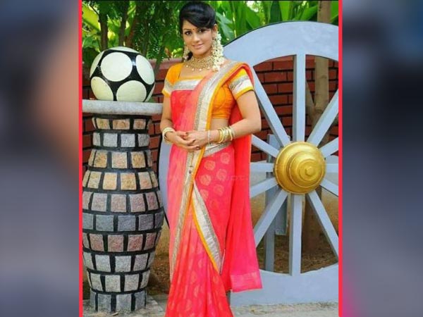 কুমারস্বামী ও রাধিকার মধ্যে বিশাল বয়সের ব্যবধান কুমারস্বামী ও রাধিকার মধ্যে বিশাল বয়সের ব্যবধান
