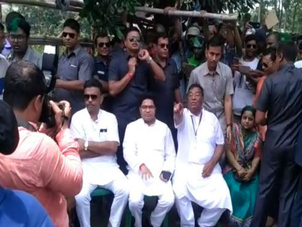 মহেশতলায় ঘাসফুল ঝড়! ১৬% ভোট বাড়ল বিজেপির মহেশতলায় ঘাসফুল ঝড়! ১৬% ভোট বাড়ল বিজেপির