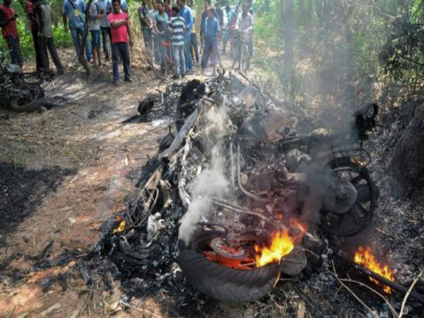 রাজ্যের ৮ জেলায় এখনও পর্যন্ত ভোটের বলি ১৬ রাজ্যের ৮ জেলায় এখনও পর্যন্ত ভোটের বলি ১৬