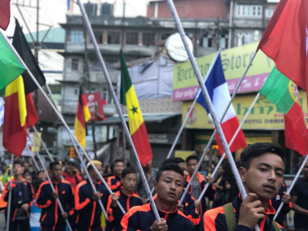 ফুটবল বিশ্বকাপ জ্বরে কাঁপছে দার্জিলিং! ফুটবল বিশ্বকাপ জ্বরে কাঁপছে দার্জিলিং!