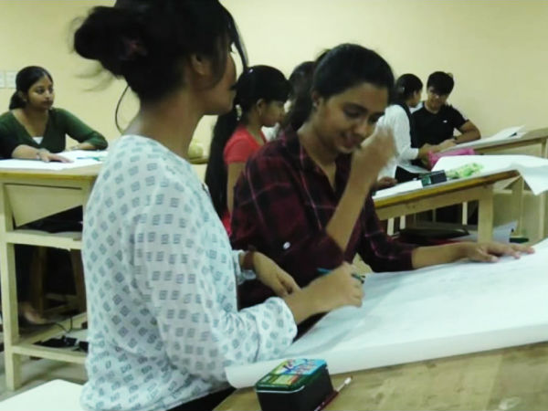 পুঁথিগত বিদ্যা নয়, চাই কল্পনা ও তার স্ফুরণ 