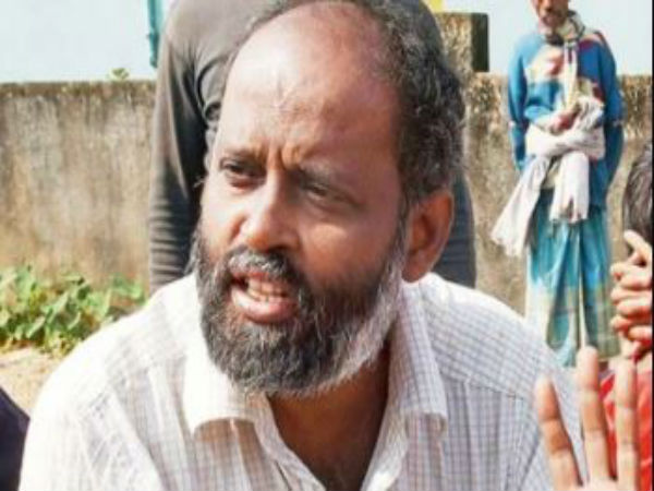 ভাঙড় আন্দোলনের নেতা অলীক চক্রবর্তীকে আদালতে পেশ ভাঙড় আন্দোলনের নেতা অলীক চক্রবর্তীকে আদালতে পেশ