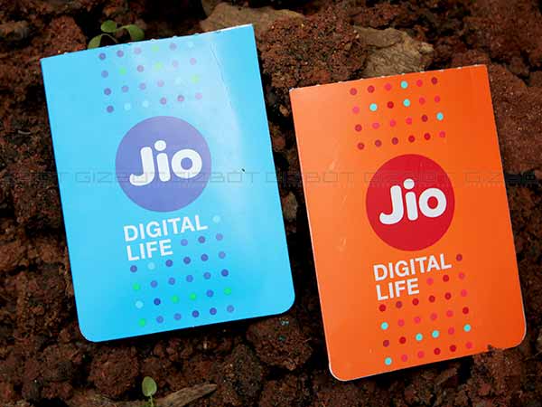 মাসে ১০০ টাকায় প্রতিদিন দেড় জিবি ডেটা ও অন্য সুবিধা দেবে জিও, জানুন আকর্ষণীয় প্ল্যান মাসে ১০০ টাকায় প্রতিদিন দেড় জিবি ডেটা ও অন্য সুবিধা দেবে জিও, জানুন আকর্ষণীয় প্ল্যান