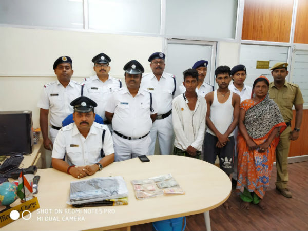শহরের বিখ্যাত মন্দিরে চুরি! কিনারা কয়েক ঘণ্টাতেই শহরের বিখ্যাত মন্দিরে চুরি! কিনারা কয়েক ঘণ্টাতেই