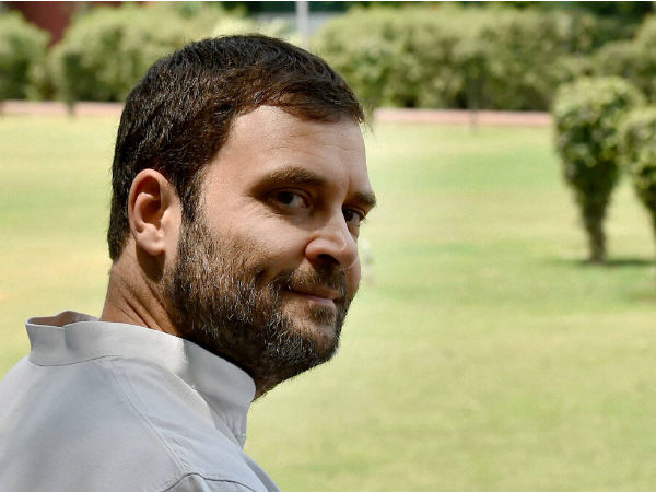 বাংলায় কংগ্রেসের হারানো গৌরব ফেরাতে তৎপরতা, রাহুলের ‘দূত’ শুরু করলেন কাজ বাংলায় কংগ্রেসের হারানো গৌরব ফেরাতে তৎপরতা, রাহুলের ‘দূত’ শুরু করলেন কাজ