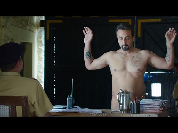 মল-মূত্রের দৃশ্য প্রদর্শন নিয়ে বিপাকে সঞ্জু ! জানুন বিস্তারিত মল-মূত্রের দৃশ্য প্রদর্শন নিয়ে বিপাকে সঞ্জু ! জানুন বিস্তারিত