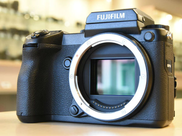 ফুজিফিল্ম জিএফএক্স ৫০এস ক্যামেরা