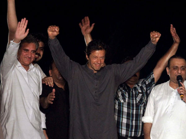 রাজনীতিক ইমরান খান