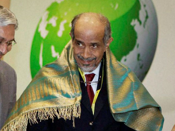 কেন পিছিয়ে ভারত ?