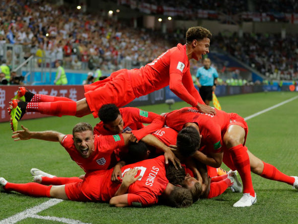 LIVE দিনের প্রথম ম্যাচে আজ মুখোমুখি ইংল্যান্ড ও পানামা LIVE দিনের প্রথম ম্যাচে আজ মুখোমুখি ইংল্যান্ড ও পানামা