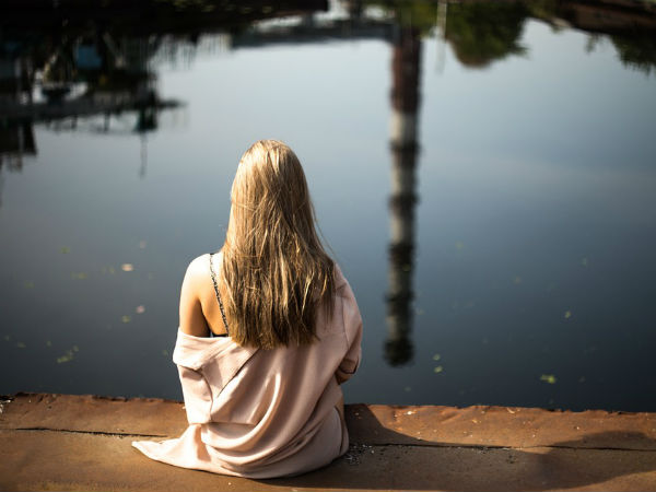 Sochli dumba ayollar porno rasmlar Korsetdagi ayollar pornosi