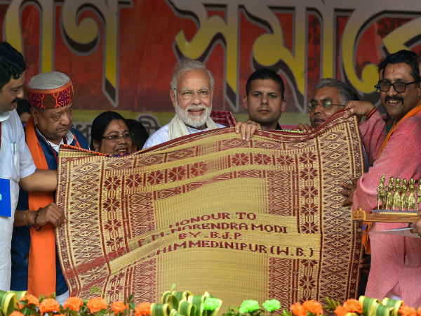 কোথায় যাচ্ছে অর্থ? 