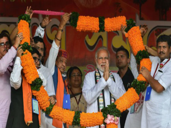 মেদিনীপুরে মোদীর অভিযোগ মেদিনীপুরে মোদীর অভিযোগ