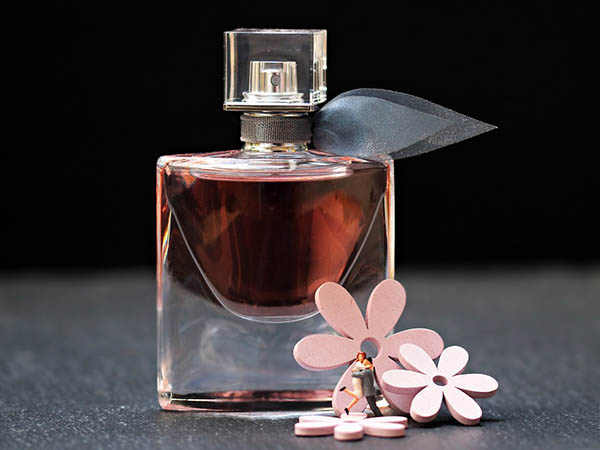 সেন্টের গন্ধ সেন্টের গন্ধ