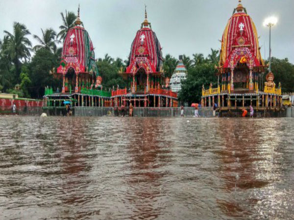 ভারী থেকে অতিভারী বৃষ্টির পূর্বাভাস