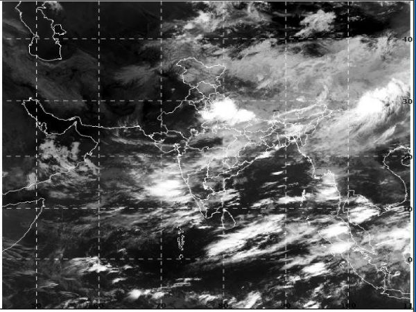 উত্তর ও উত্তর পূর্বের রাজ্যগুলিতে ভারী বৃষ্টির পূর্বাভাস